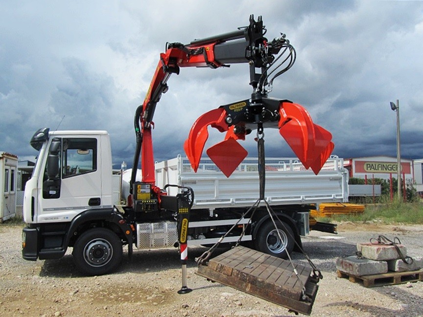 Palfinger dizalica PK 8501 HP i trostrani kiper TK 75 za tvrtku Arburoža d.o.o.