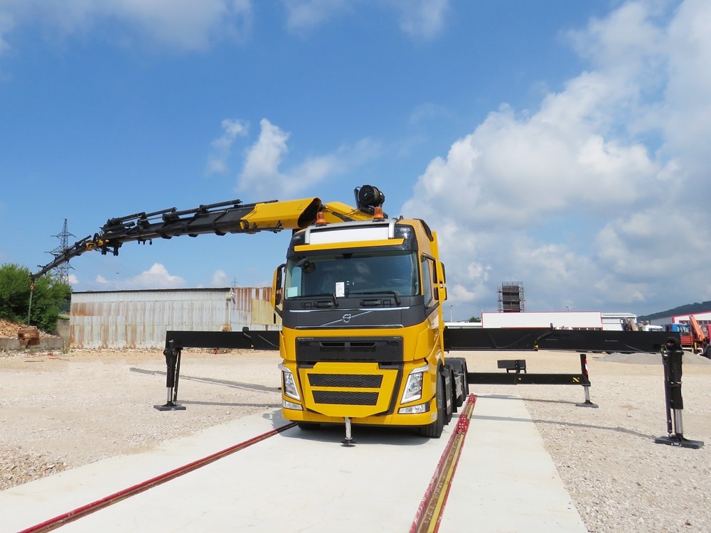 Palfinger_heavy-duty_dizalica_PK_135.002_TEC_7_i_demontažni_sanduk
