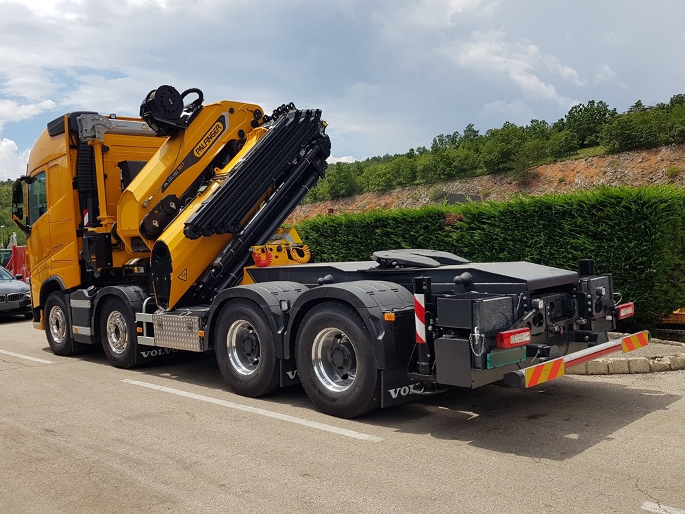 Palfinger_heavy-duty_dizalica_PK_135.002_TEC_7_i_demontažni_sanduk