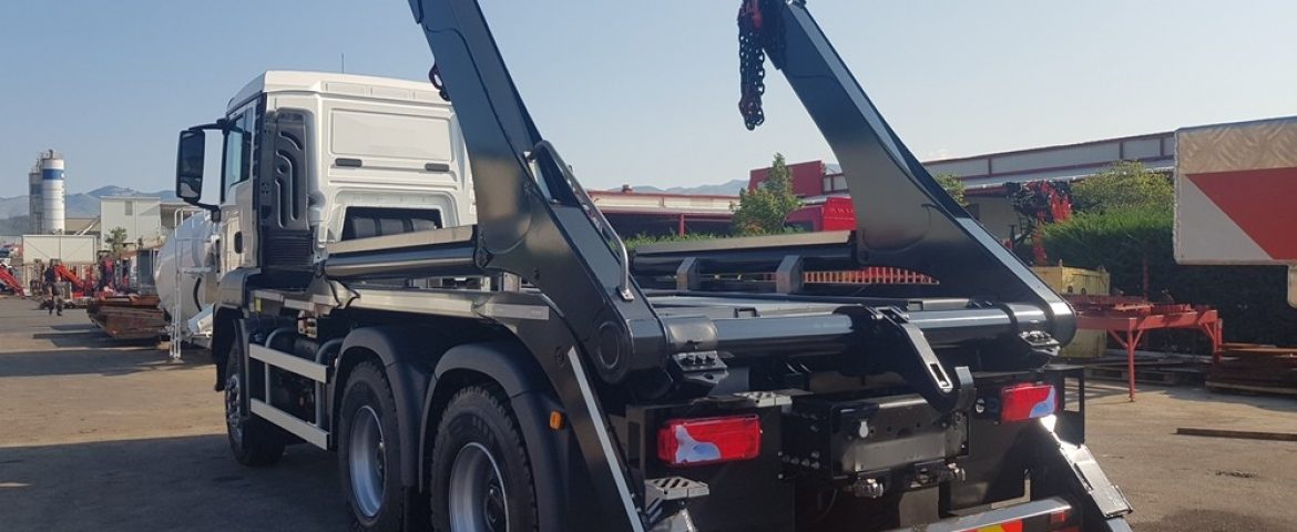 Palfinger podizač kontejnera PS T 18 SLD 5 za tvrtku CE-ZA-R