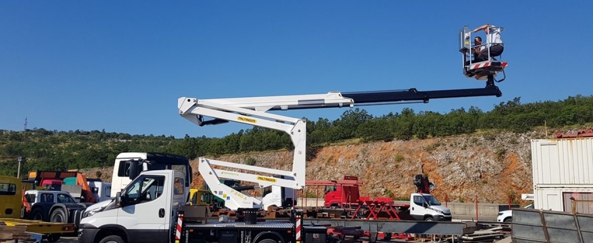 Palfinger aerial work platform P 240 A for the Municipality of Novi Grad Sarajevo