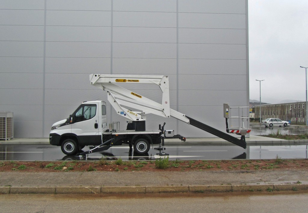 Palfinger radna platforma P 200 A za Eurodomus – Elektro Doboj
