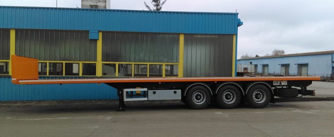 Poluprikolica PPSM 39 za transport stupova ili cijevi za tvrtku STSI Integrirani tehnički servisi d.o.o