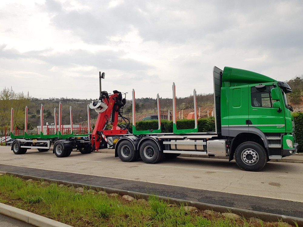 Forestry combination with Palfinger Epsilon M120Z79 crane and forestry platform for Pilana Lipa
