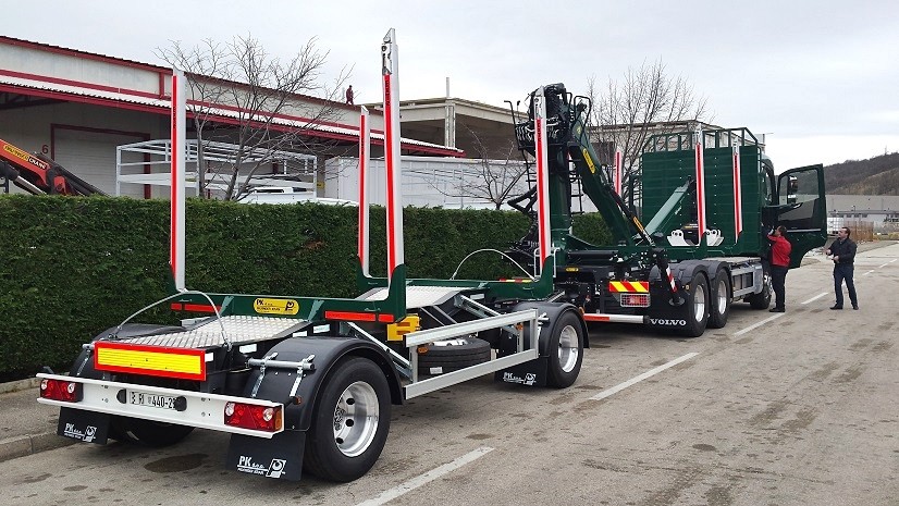 Forestry Setup with Palfinger Epsilon M110Z79 and PSM 180 Trailer for UPTO Benšak