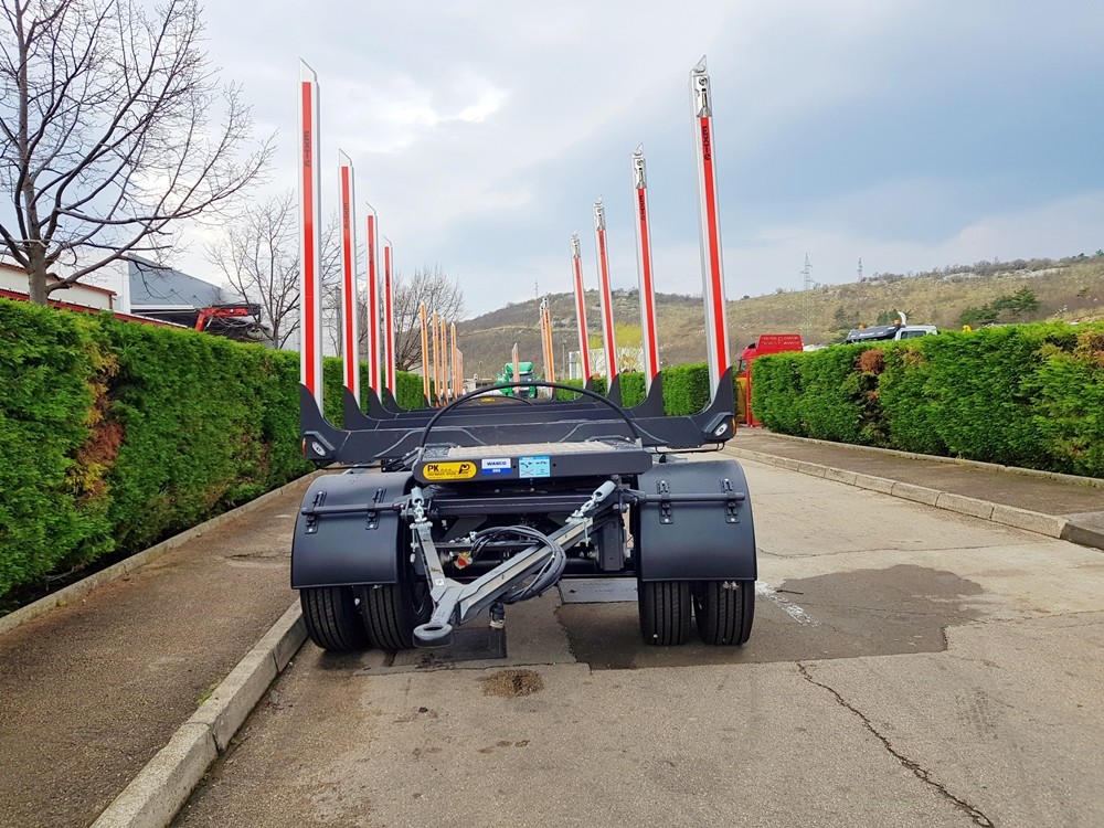Šumarska_prikolica_PSM_200_za_transport_trupaca