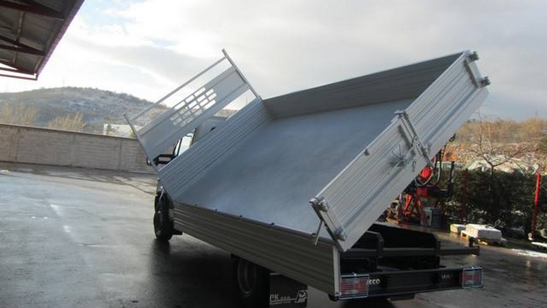 Three-Side Tipper TK 35 for Kargomax – Parkovi i Zelenilo Skopje