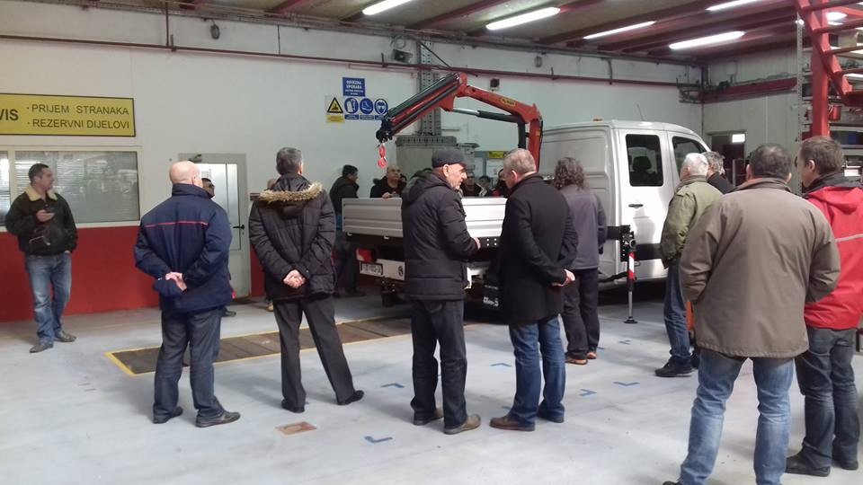 elektroprivreda_Palfinger_dizalica_PK_2900B_i_aluminijski_tovarni_sanduk