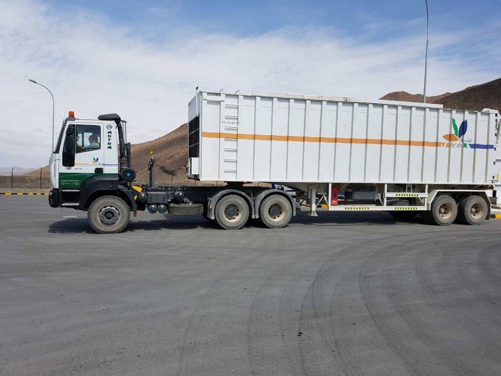 komunalne_djelatnosti_Poluprikolica_za_kompaktiranje_i_transfer_komunalnog_otpada