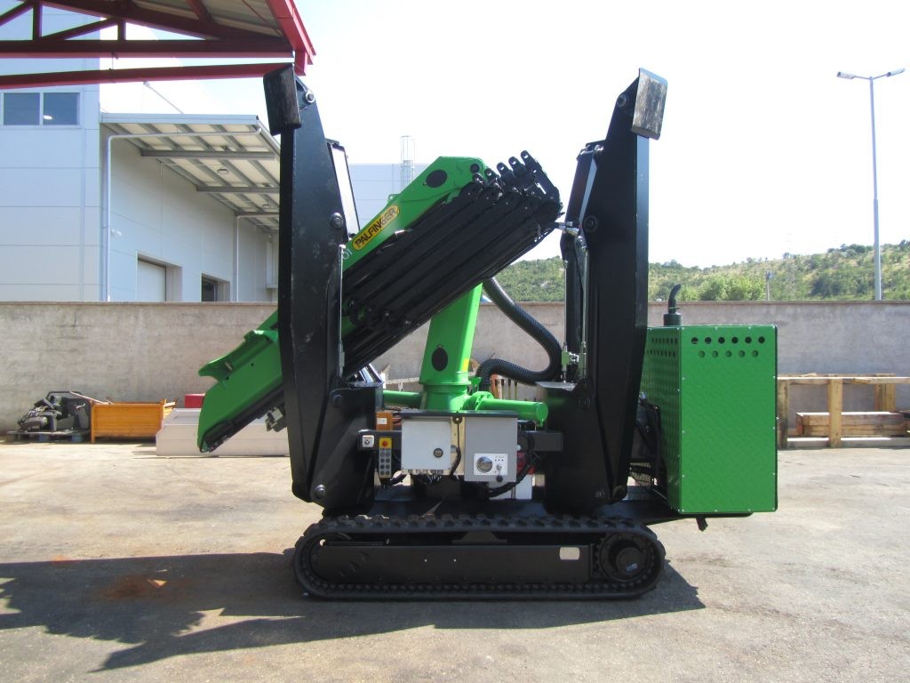 komunalne_djelatnosti_Transporter_gusjeničar_s_Palfinger_dizalicom_PK_8501_M_D