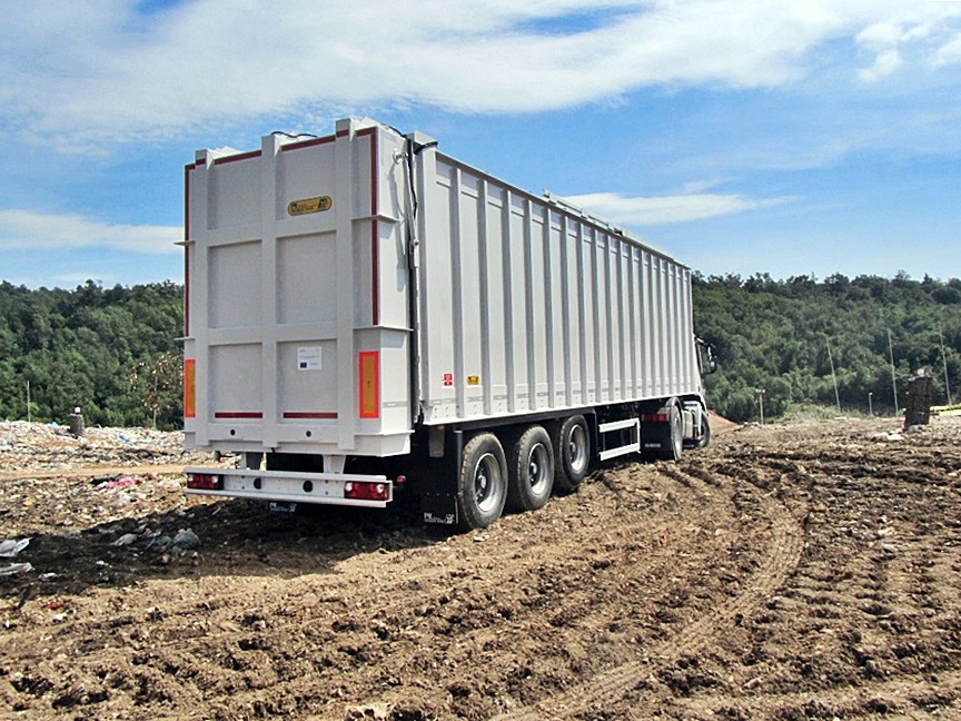 komunalni_OTPAD_STRAŽNJI_komunalni_kiper_i_poluprikolica