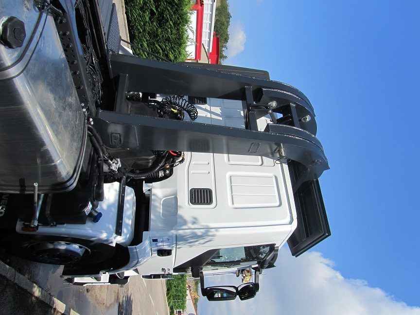 komunalni_OTPAD_STRAŽNJI_komunalni_kiper_i_poluprikolica