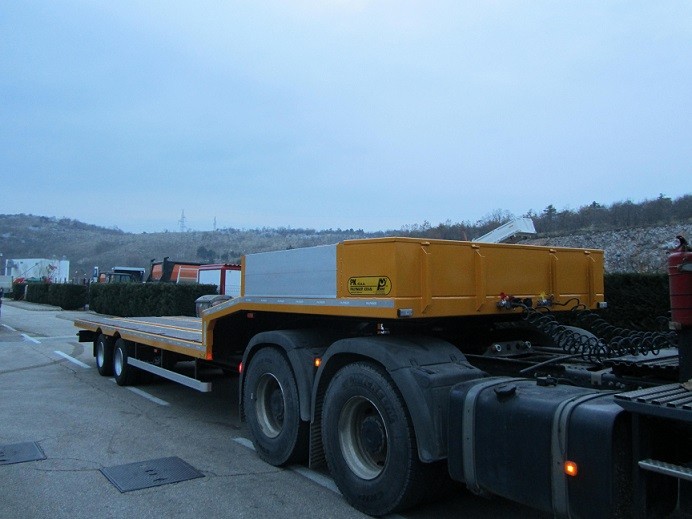 niskopodna_poluprikolica_PPT_200_namjenjena_za_specijalne_transporte_građevinarstvo