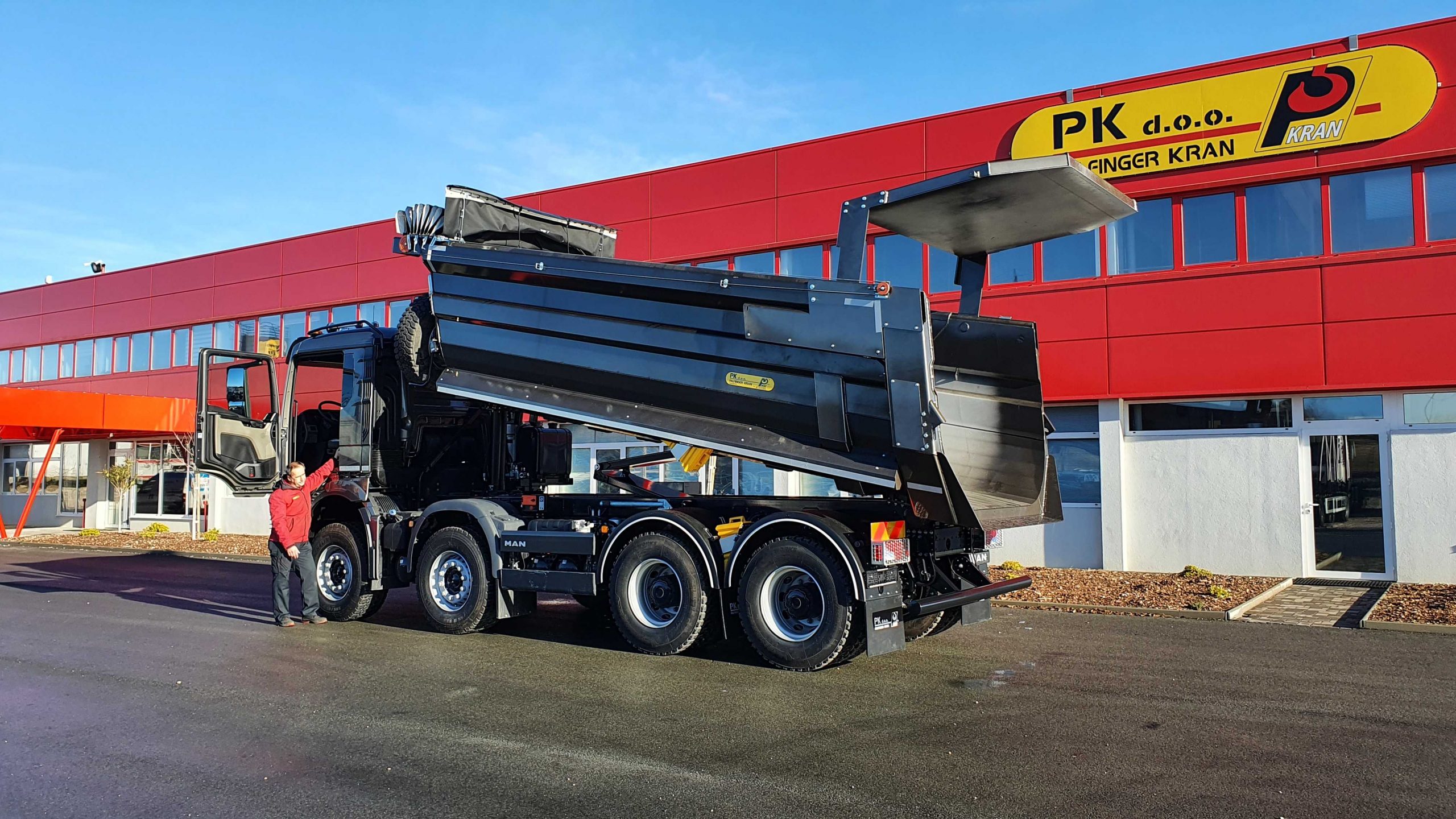 pk-straznji-kiper-HP220HD-5.5