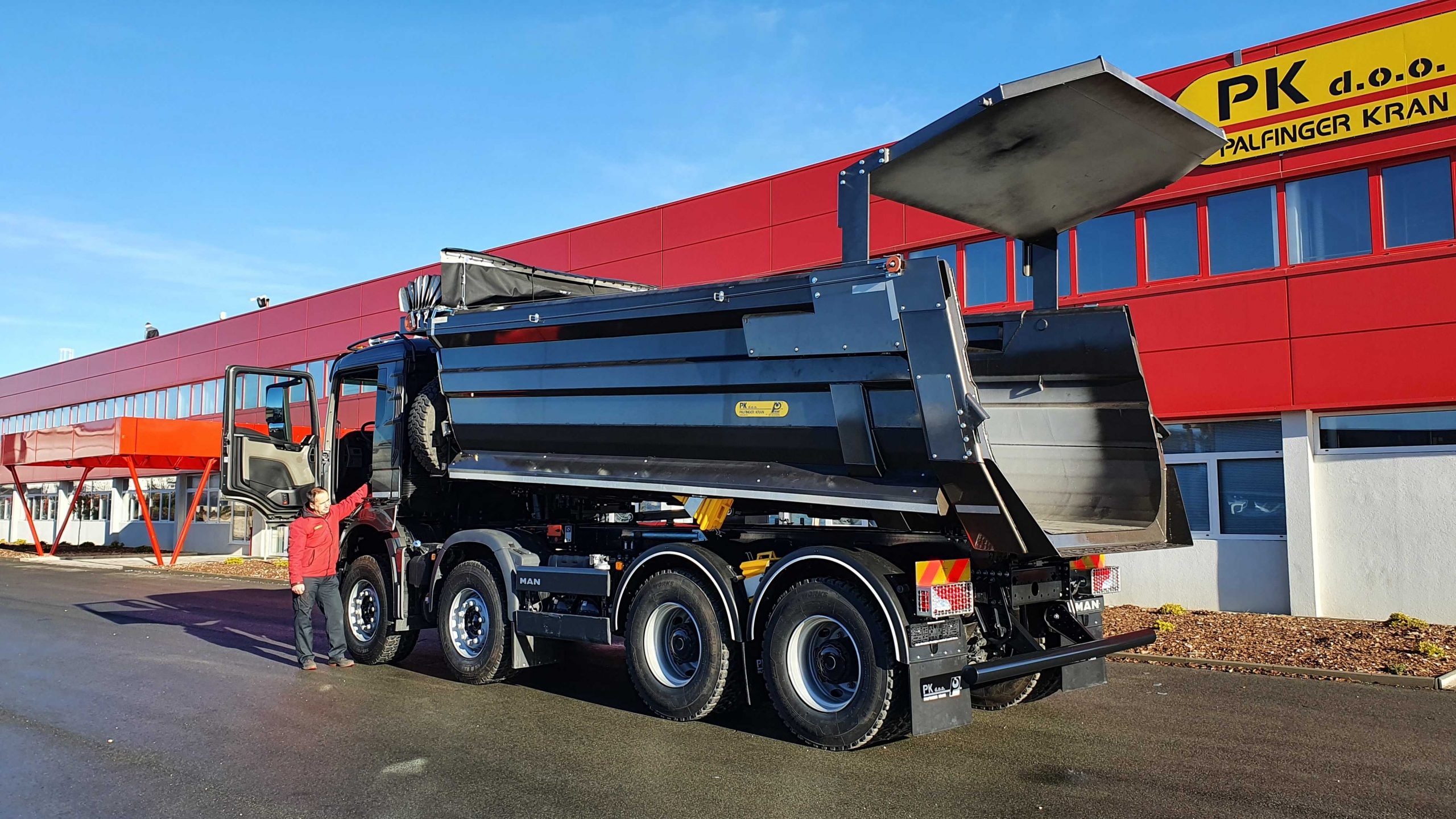 pk-straznji-kiper-HP220HD-5.5