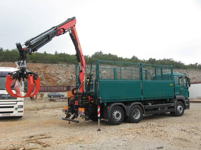Palfinger dizalica PK 10000 i dvostrani kiper DK 160 za tvrtku Ekonex