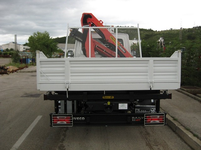Palfinger_dizalica_PK_6500_i_Trostrani_kiper_TK_35_kiperski_sanduci