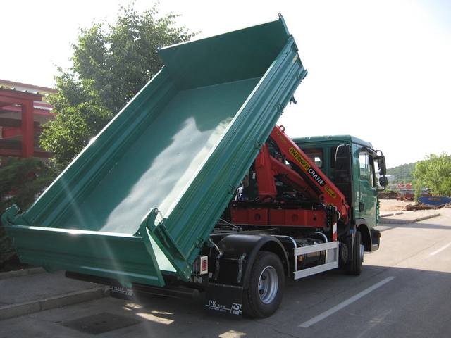 Palfinger Crane PK 8500 and Three-Side Tipper TK 75 for Lovrinac