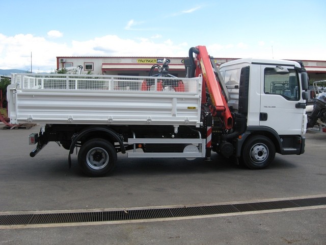 Palfinger Crane PK 8501 K and Three-Side Tipper TK 75 for Gradatin – Nasadi Zadar