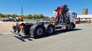 palfinger-epsilon-dizalica-M12Z83-i-navlakač-kontejnera-PH-T20-SLD5-komunalne-djelatnosti