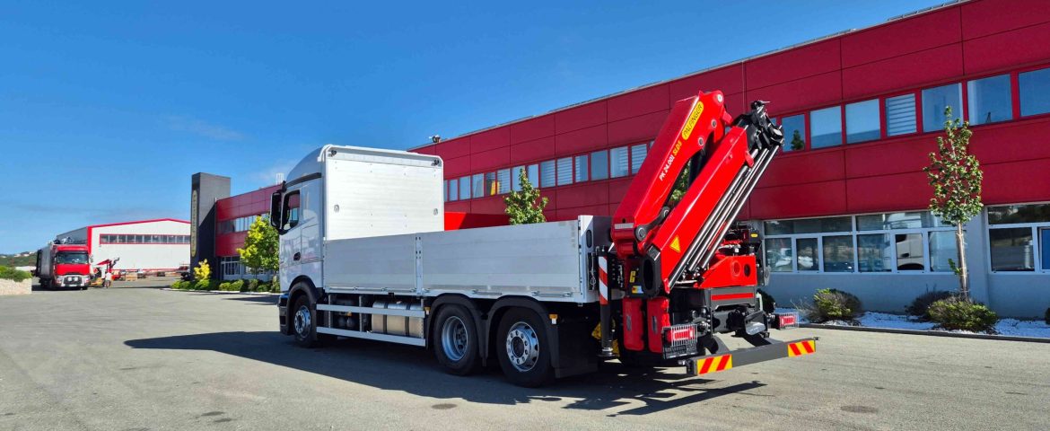 Palfinger crane PK 24.001 SLD5 for company Gorica Staklo