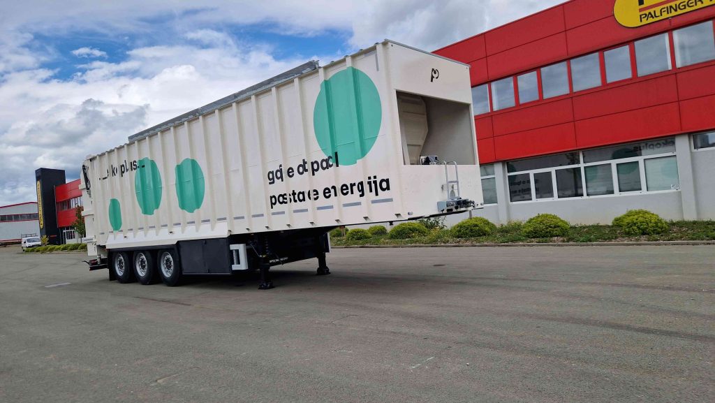 Four PPKK39 Self-Compacting Semi-Trailers Delivered to Eko Plus d.o.o.