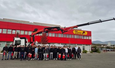 Učenici Elektroindustrijske i obrtničke škole u posjeti PK-Palfinger Kranu
