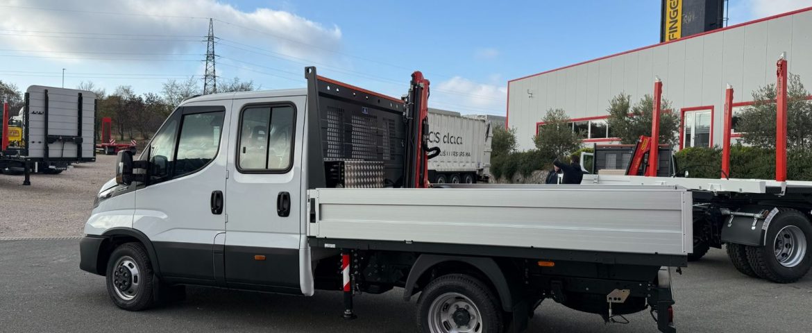 Installation of Palfinger PC 2700 Cranes into cargo platform for Crosco