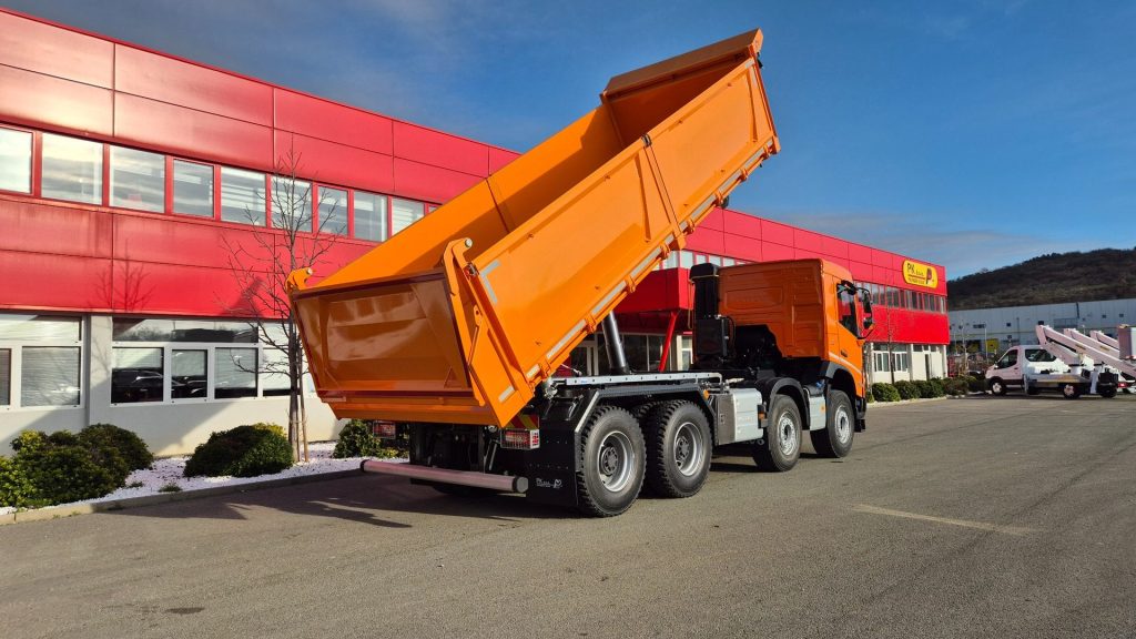 Trostrani kiper TK220-6.2 za tvrtku CMAT4D