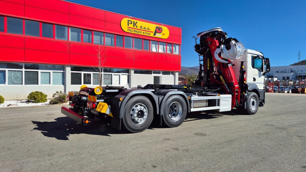 Recycling nadogradnja s Epsilon dizalicom M120Z82 i navlakačem HT 18 TEC za Sekundar Usluge