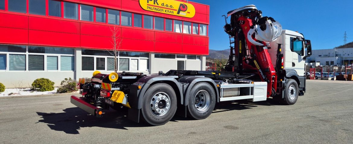 Recycling nadogradnja s Epsilon dizalicom M120Z82 i navlakačem HT 18 TEC za Sekundar Usluge