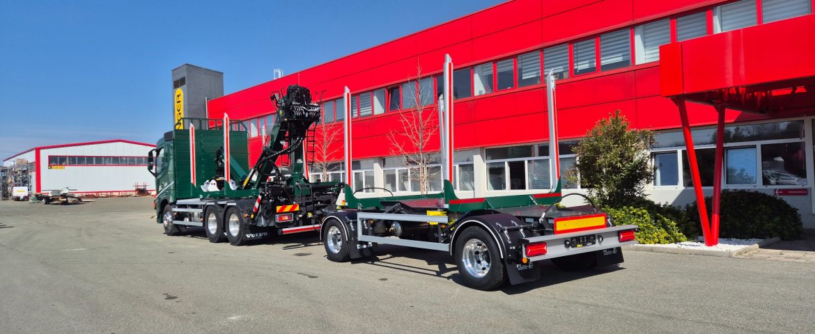 Isporuka šumarske nadogradnje SP160-5.2 s EPSILON dizalicom M110Z79 i prikolicom PSM180 za tvrtku UPTO Benšak