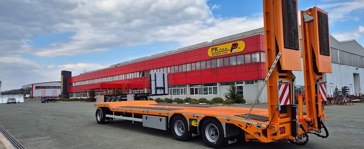 Isporuka 3 niskopodne prikolice PRS360-2 za Hrvatske autoceste
