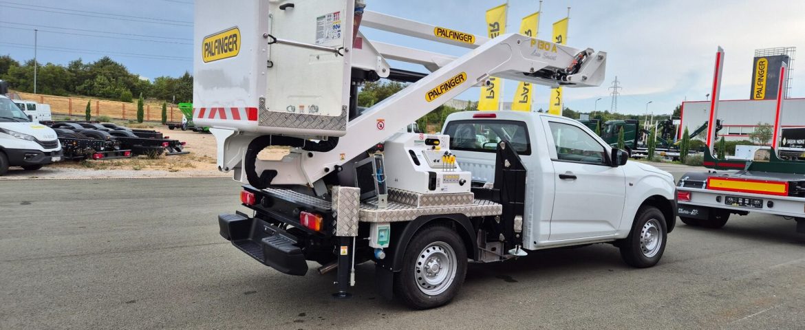 NEW in our range – ISUZU D-MAX with PALFINGER P130 A aerial work platform