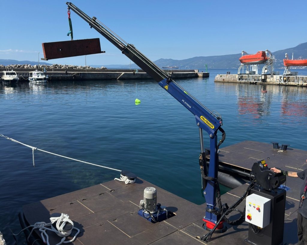 Nova PALFINGER Marine dizalica na pontonu u Rijeci