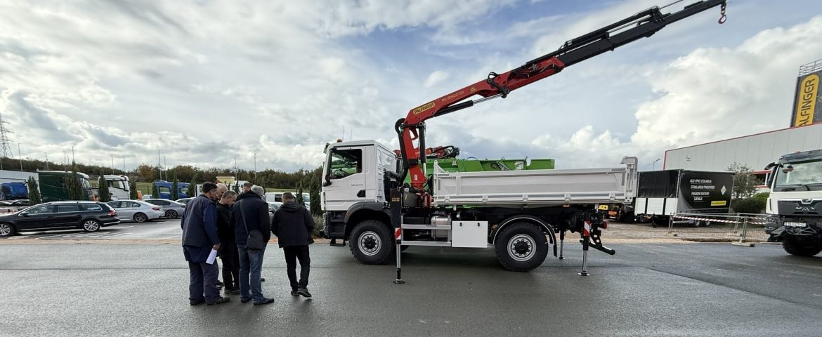 Four crane-tipper bodies with PALFINGER PK 18502 SH cranes for HEP Proizvodnja