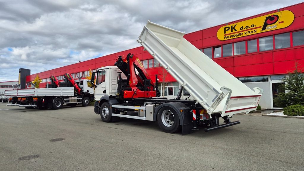 PALFINGER PK 19.001 SLD 5 and TK115-4.2 Three-Way Tipper for Sanit Gradnja